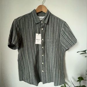 Corridor short sleeve linen button up